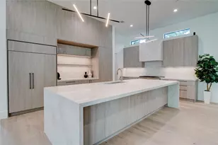 1916 Addison Rd, Houston, TX 77030 - Photo 11