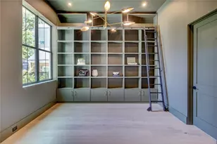 1916 Addison Rd, Houston, TX 77030 - Photo 7