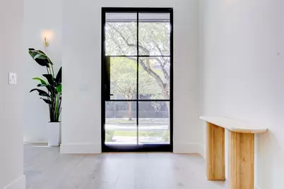 1916 Addison Road, Houston, TX 77030 - Photo 3