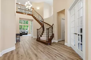 2300 Halls Creek Ct, Friendswood, TX 77546 - Photo 3