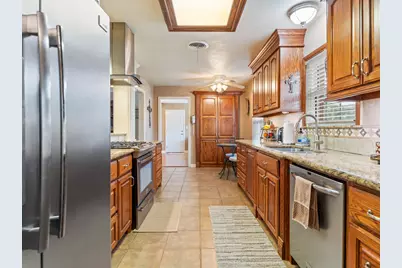 910 6th Street, Bay City, TX 77414 - Photo 11