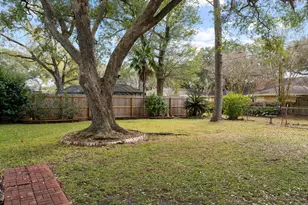 910 6th St, Bay City, TX 77414 - Photo 5