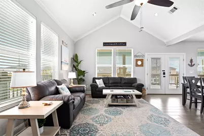 965 Gulf Shores Drive, Crystal Beach, TX 77650 - Photo 15