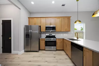 4201 Mallow Street, Houston, TX 77051 - Photo 9