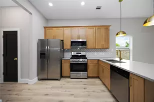 4201 Mallow St, Houston, TX 77051 - Photo 9