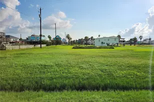 522 Surf Dr, Surfside Beach, TX 77541 - Photo 17