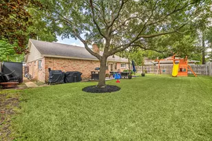 13931 Britoak Ln, Houston, TX 77079 - Photo 15