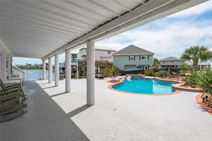 208 Coconut St, Tiki Island, TX 77554 - Photo 45