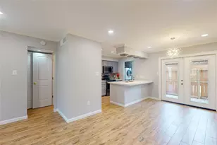 10615 Briar Forest Dr, Houston, TX 77042 - Photo 17