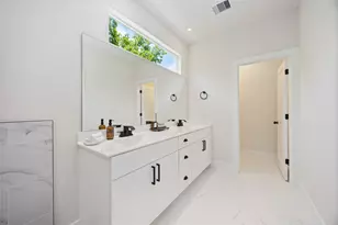 10608 Ashville Dr, Houston, TX 77051 - Photo 33