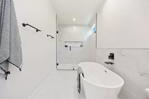 10608 Ashville Dr, Houston, TX 77051 - Photo 35