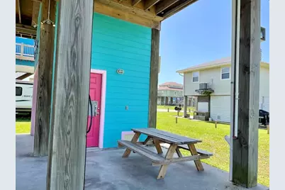 975 Fisherman Drive S, Galveston, TX 77650 - Photo 5