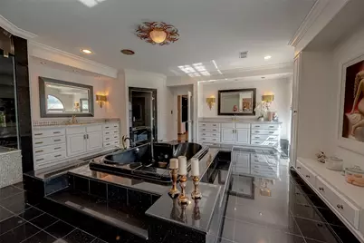 12445 Memorial Drive, Houston, TX 77024 - Photo 31
