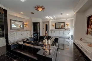 12445 Memorial Dr, Houston, TX 77024 - Photo 31