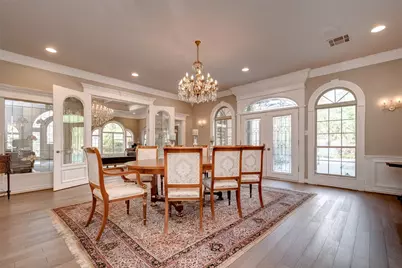 12445 Memorial Drive, Houston, TX 77024 - Photo 21