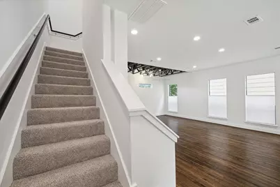 1105 W 21st Street #B, Houston, TX 77008 - Photo 15