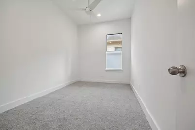 1105 W 21st Street #B, Houston, TX 77008 - Photo 19