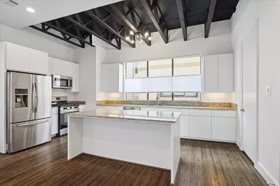 1105 W 21st Street #B, Houston, TX 77008 - Photo 9