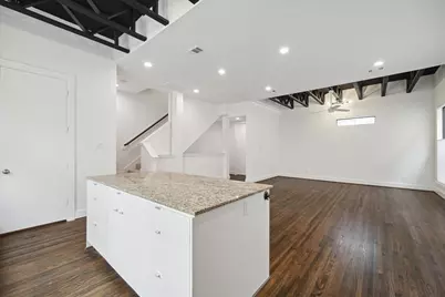 1105 W 21st Street #B, Houston, TX 77008 - Photo 11