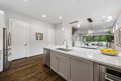1525 Dorothy Street, Houston, TX 77008 - Photo 17