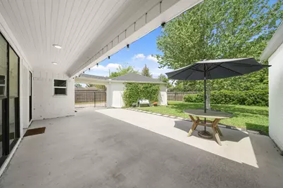 10614 Riverview Drive, Houston, TX 77042 - Photo 49