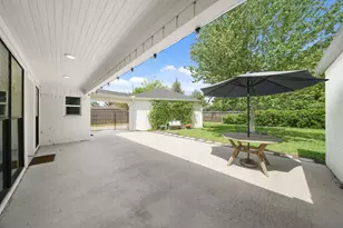 10614 Riverview Dr, Houston, TX 77042 - Photo 49