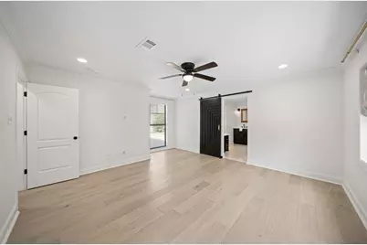 10614 Riverview Drive, Houston, TX 77042 - Photo 23