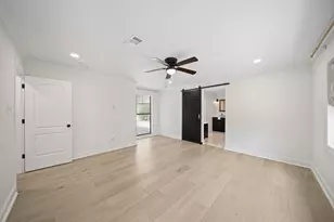 10614 Riverview Dr, Houston, TX 77042 - Photo 23