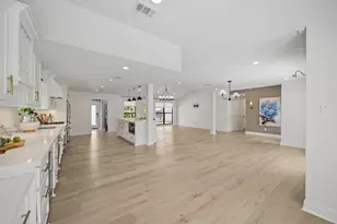 10614 Riverview Dr, Houston, TX 77042 - Photo 21