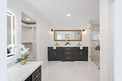 10614 Riverview Drive, Houston, TX 77042 - Photo 25