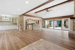 1901 Acacia St, League City, TX 77573 - Photo 5
