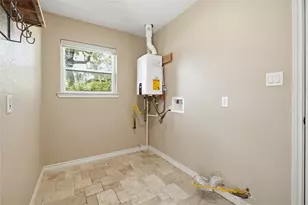 1901 Acacia St, League City, TX 77573 - Photo 29