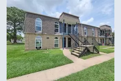 101 Brookside Lane Lane #7, Sealy, TX 77474 - Photo 3