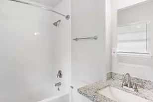 7406 Janak Dr, Houston, TX 77055 - Photo 5