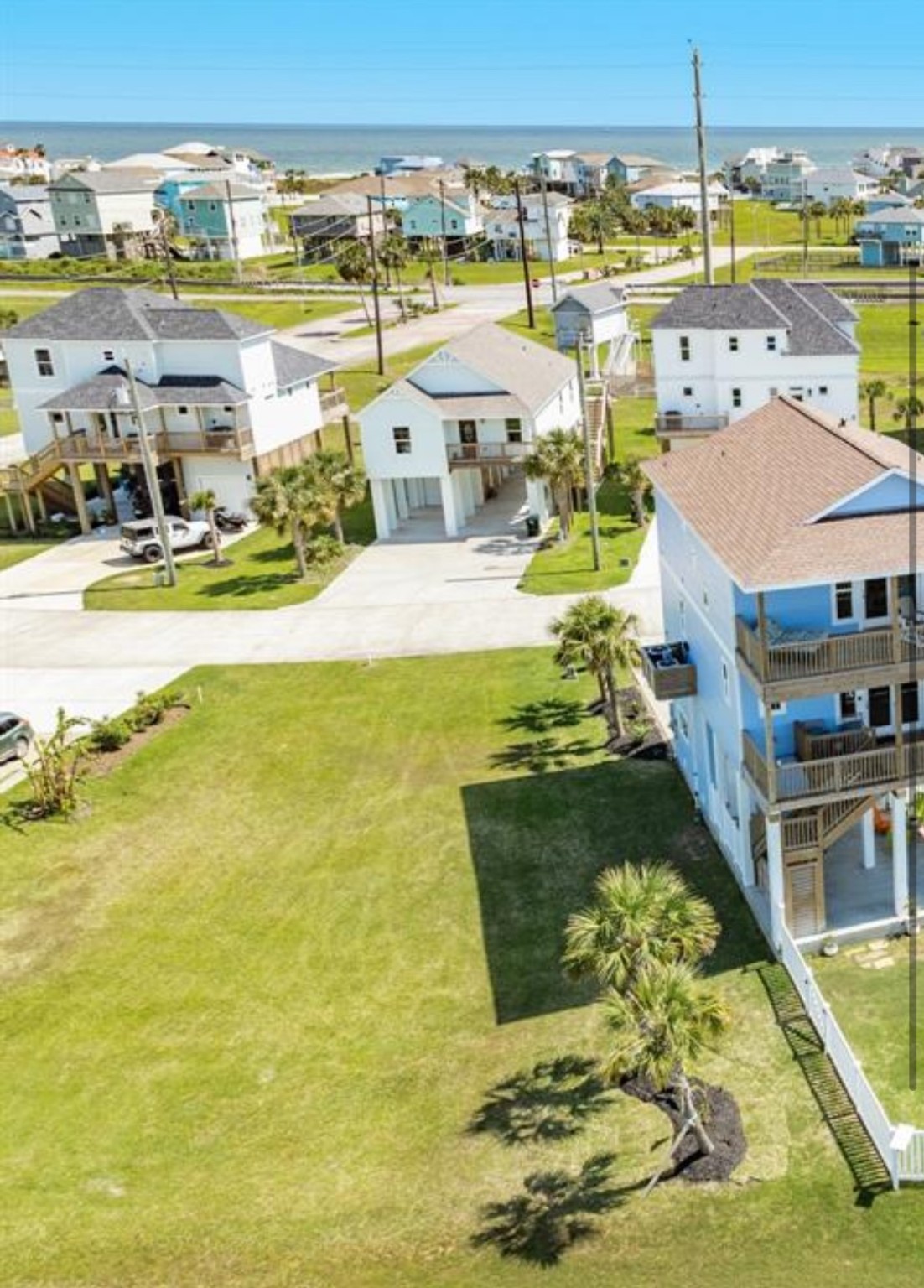 25214 Sausalito Dr, Galveston, TX 77554 - MLS 31953677 - Coldwell Banker