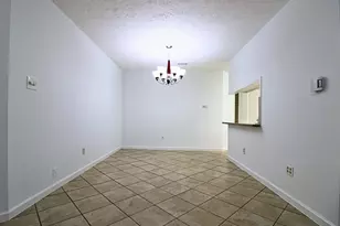 10314 Hollow Canyon Ct, Sugar Land, TX 77498 - Photo 9