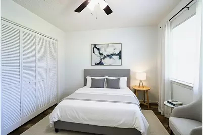 10314 Hollow Canyon Court, Sugar Land, TX 77498 - Photo 23