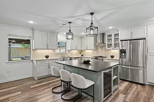 6007 Portal Dr, Houston, TX 77096 - Photo 9