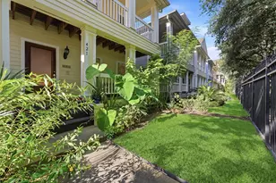 421 Westmoreland St, Houston, TX 77006 - Photo 3