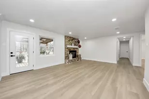 26206 Maplewood Dr, Spring, TX 77386 - Photo 15