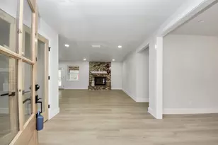 26206 Maplewood Dr, Spring, TX 77386 - Photo 5