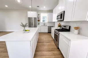 5919 Eastland St, Houston, TX 77028 - Photo 5