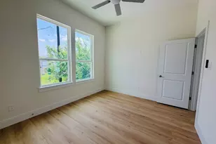 5919 Eastland St, Houston, TX 77028 - Photo 17