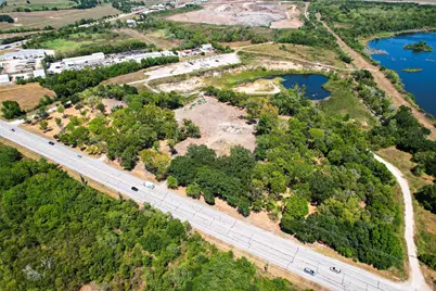 17827 S Hwy 35, Pearland, TX 77581 - Photo 3