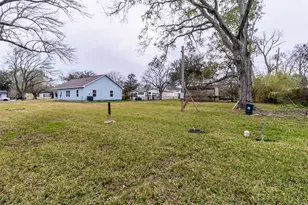 510 Bluebonnet Dr, La Marque, TX 77568 - Photo 17