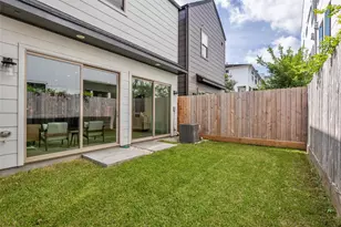 1724 Ridgewood St, Houston, TX 77006 - Photo 33