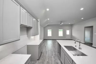 11910 Royal Willow Lane, Houston, TX 77066 - Photo 9