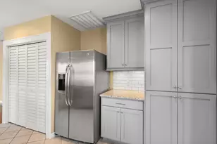 502 Dell Ct, Houston, TX 77009 - Photo 7