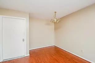 8519 Hearth Blvd, Houston, TX 77054 - Photo 11