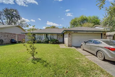 16710 Blackhawk Boulevard, Friendswood, TX 77546 - Photo 1